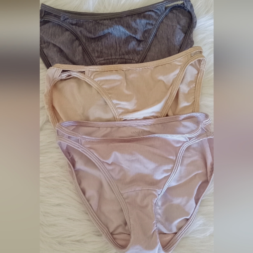 3 Pcs Vanity Fair Panties Set - Smokey Black, Cream, Lilac
